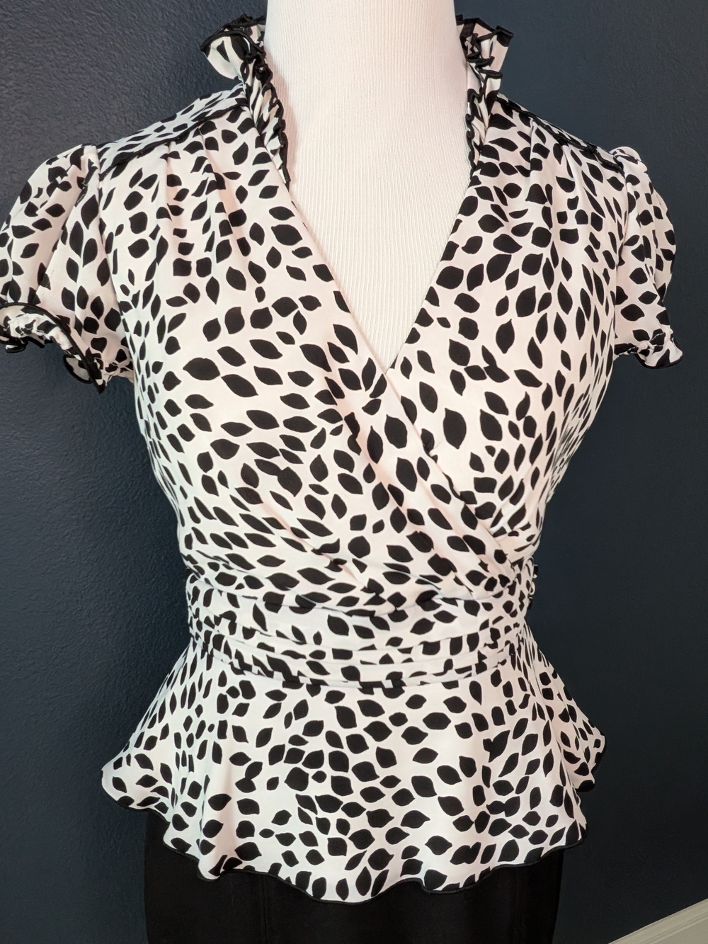 White House Black Market Black & White Leaf-Print Wrap Blouse
